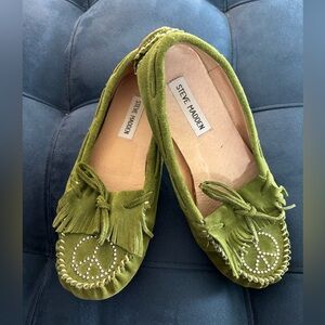 Steve Madden Leather Moccasins Green with Peace Sign Boho/Hippie 6.5